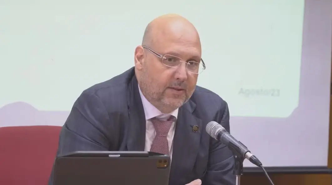 Government maintains nomination, rapporteur publishes opinion and unlocks CVM presidency
