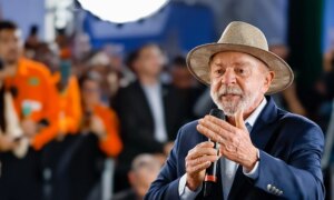 Lula starts preventive radiotherapy after skin cancer removal