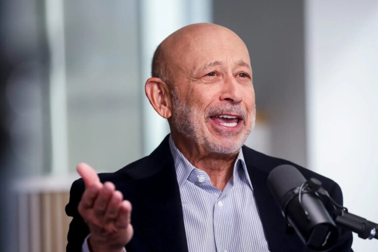 Former CEO of Goldman Sachs says geniuses from top schools don't always get along
