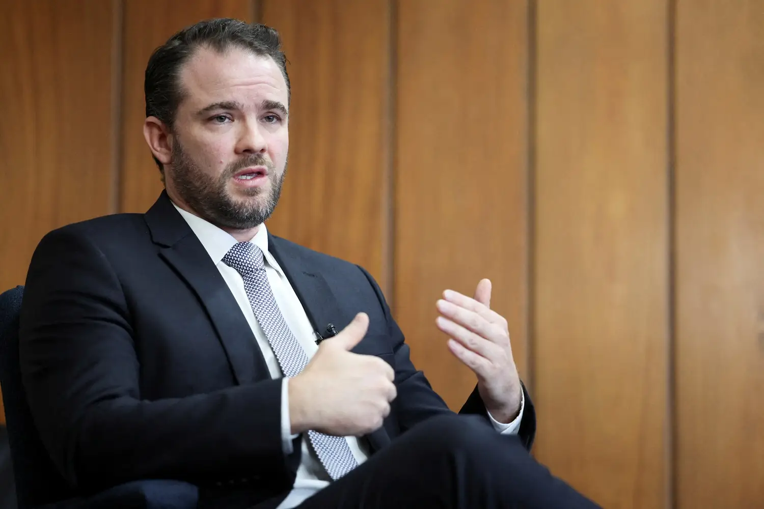 Government will expand blocking of ministry expenses, says Durigan