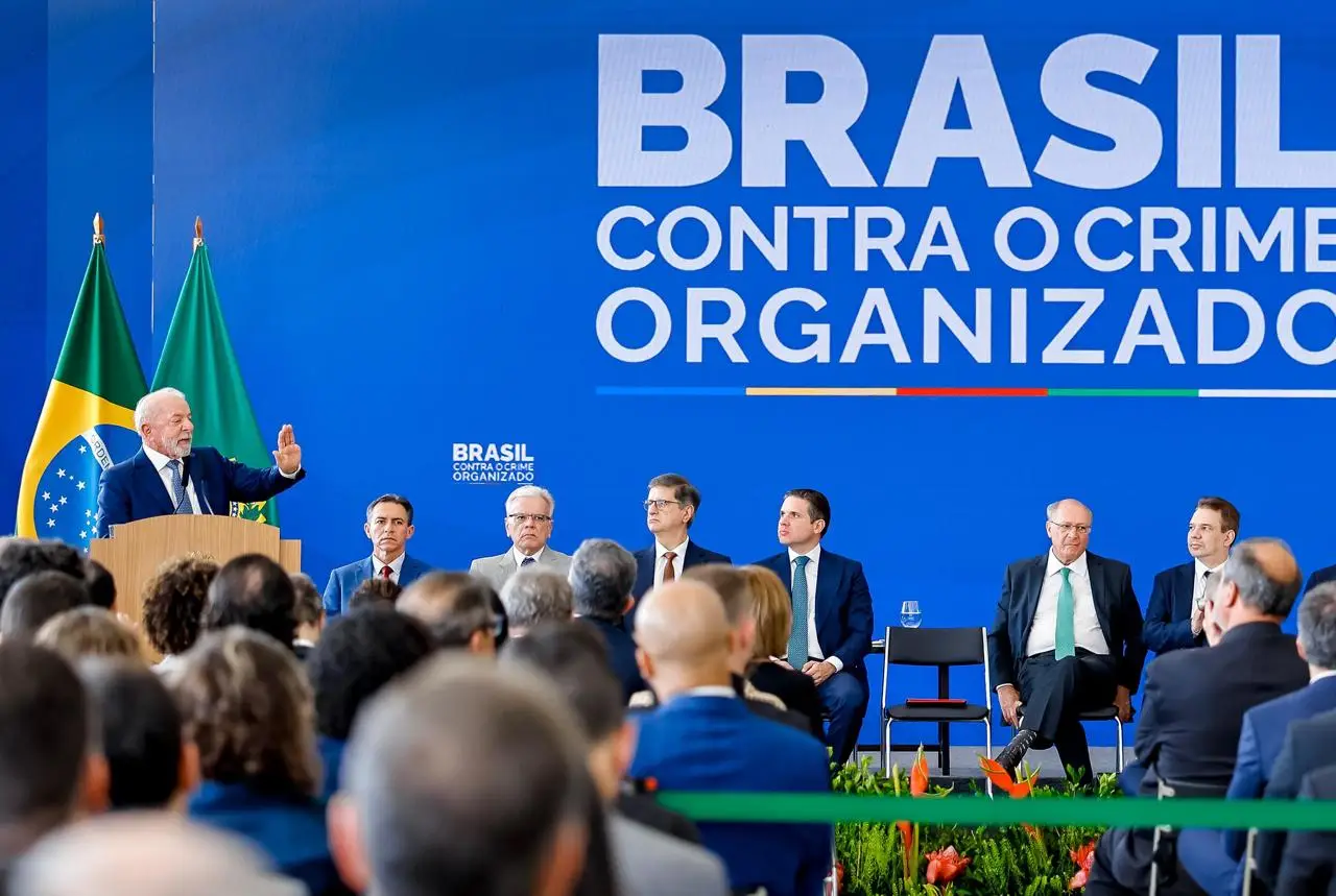 Lula: 'Part of the weapons seized here come from the USA, the misfortune is not just here'
