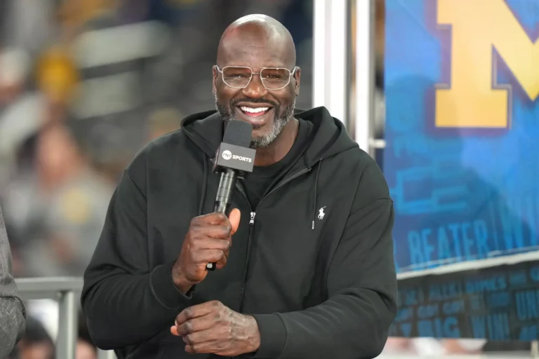Shaquille O'Neal's Father Once Gave a Homeless Man a Sandwich and It Was Inspiring
