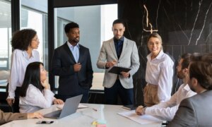 New boss coming? 7 actions to increase visibility and not lose space
